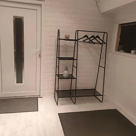 Mit Grossem Garten Apartment Jesewitz