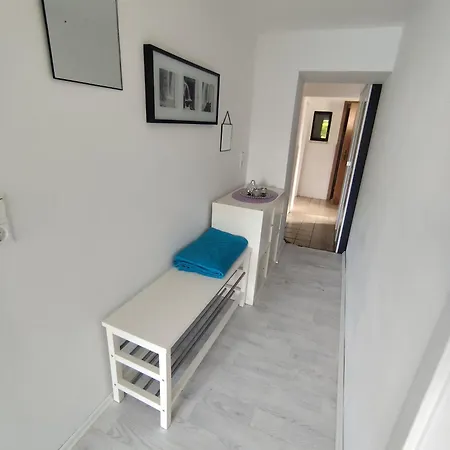 Apartment Mit Grossem Garten *